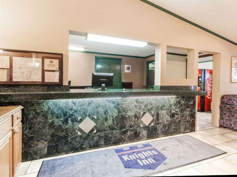Knights Inn Farmington Hills Exteriér fotografie